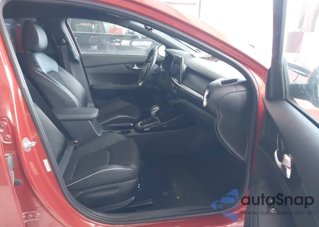 3KPF54AD0PE516090: 43928247