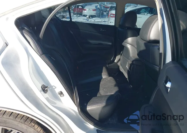 1N4AA5AP8AC821864: 43927554