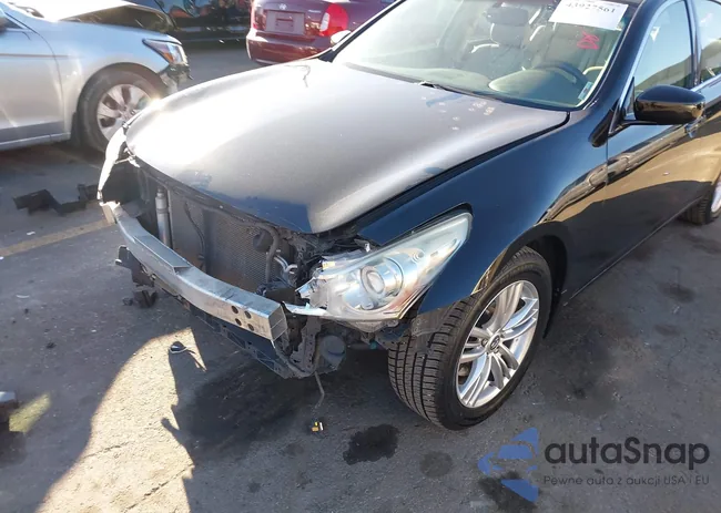 JN1CV6AR8DM351383: 43927561