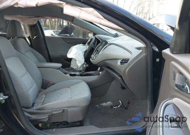 1G1ZB5ST4JF212445: 43927612