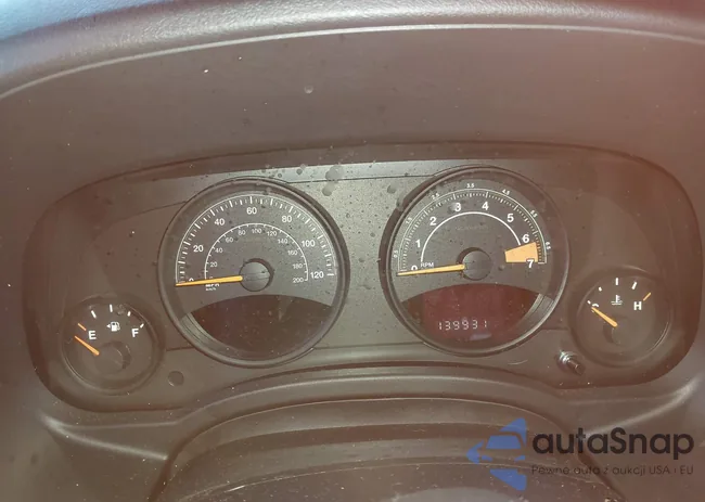 1C4NJRBBXGD524264: 43927615