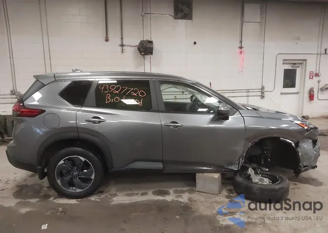 JN8BT3BB3SW148986: 43927720