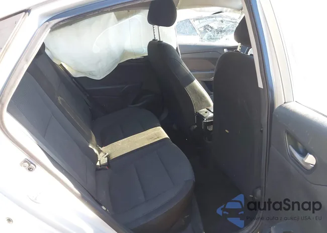 3KPC24A66LE096715: 43928781