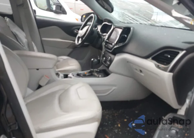 1C4PJMDX8KD253086: 43928796