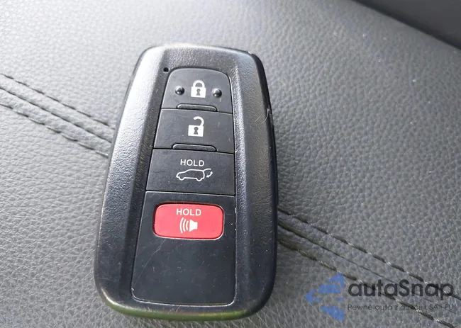 2T3C1RFV8MW104951: 43928960