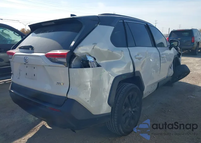 2T3C1RFV8MW104951: 43928960