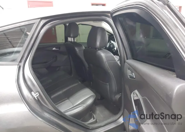 1FADP3K2XEL185795: 43929003