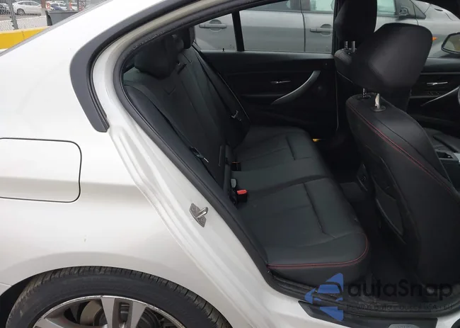 WBA3C1C50DF434985: 43929356