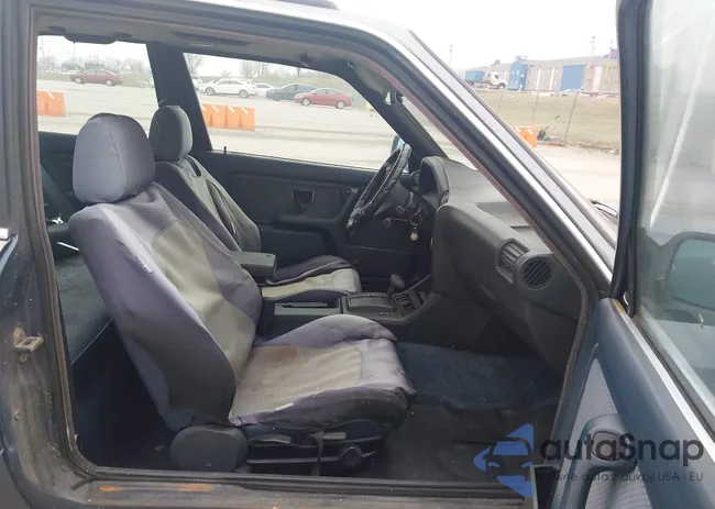 WBAAB6408F1013302: 43928560