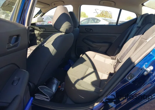 1N4BL4BV9RN309648: 43928587