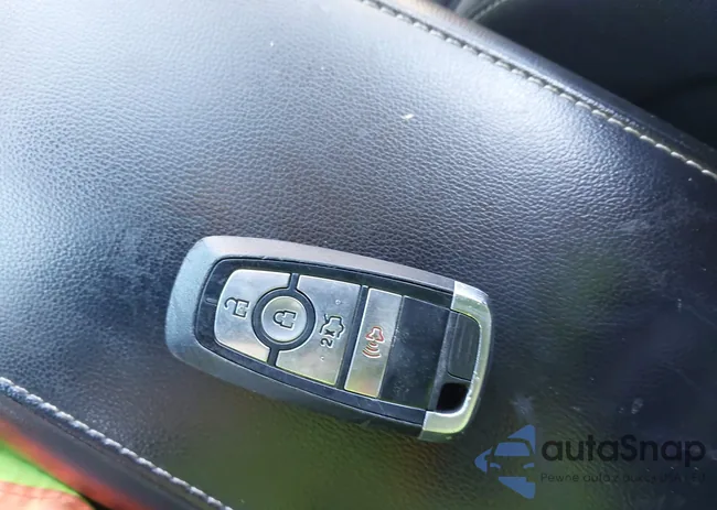 3FA6P0T96LR190283: 43928640