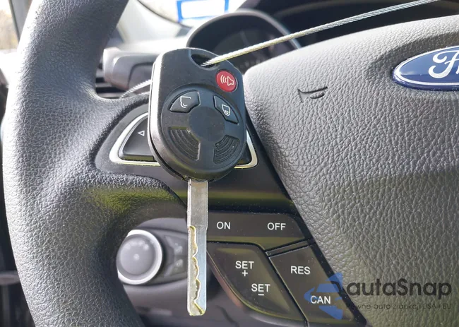 1FMCU0GD1HUE07433: 43928666