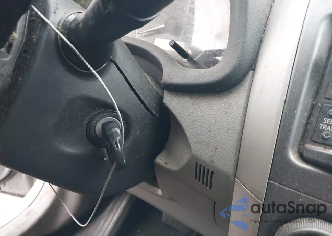 2T1BU4EE9DC074148: 43928721