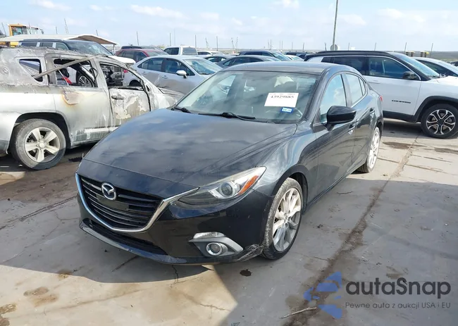 JM1BM1W32E1130951: 43929885