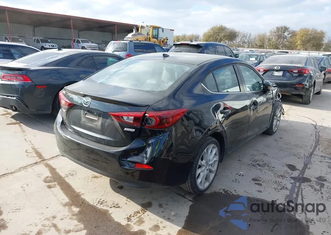 JM1BM1W32E1130951: 43929885