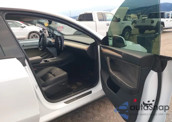 7SAYGDEE8PA145633: 43929950