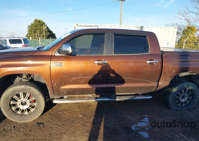 5TFAY5F19FX423024: 43929996