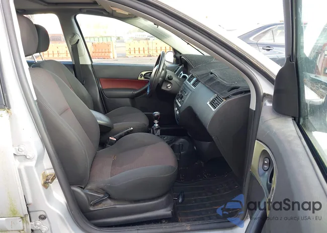 1FAFP38Z15W162790: 43930053