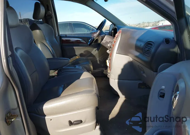 2A8GP64L76R840088: 43930349