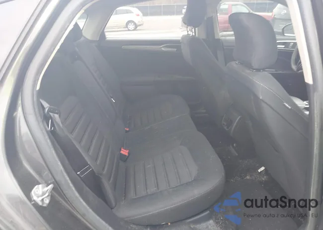 3FA6P0LU1JR173733: 43929432