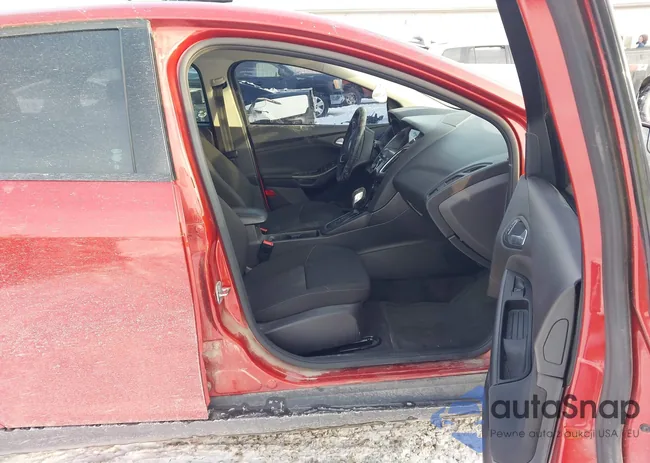 1FADP3M23JL301538: 43929477