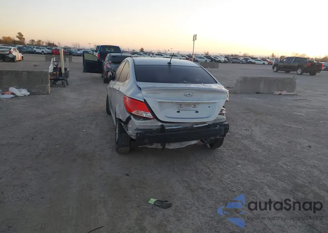 KMHCT4AE4GU104978: 43929526