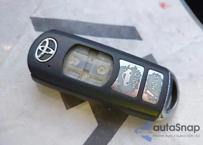 3MYDLBYV4HY158140: 43930869