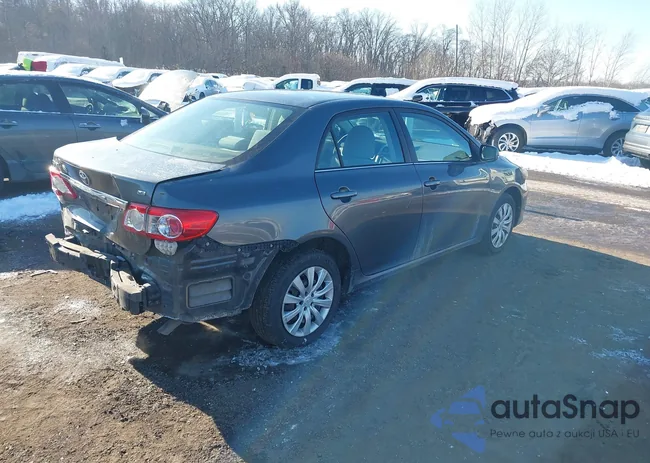 2T1BU4EE4DC948258: 43931048