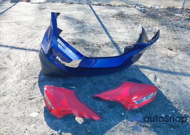 1FADP3K25FL384139: 43931179