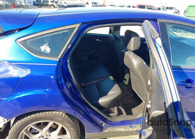 1FADP3K25FL384139: 43931179