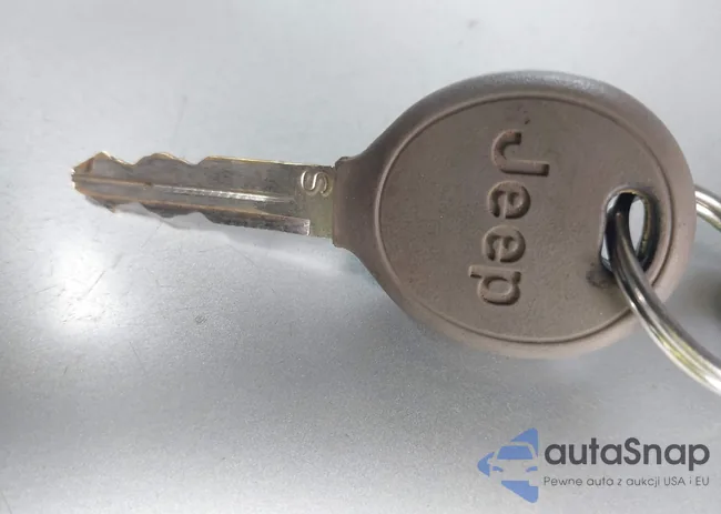 1C4BJWDG3HL648037: 43931212