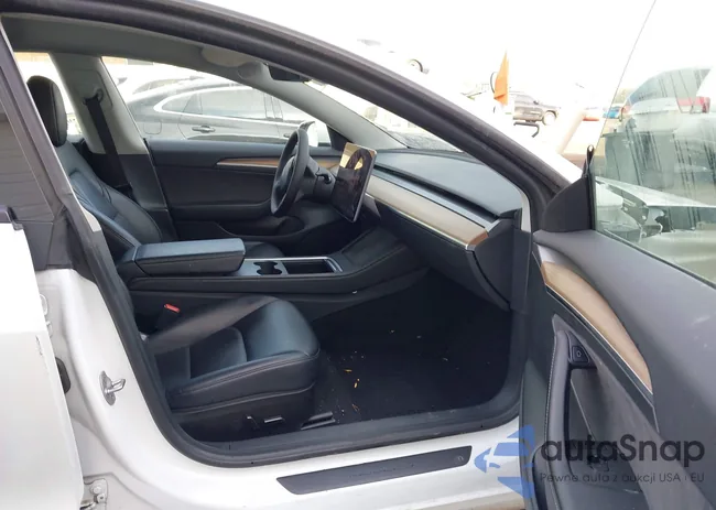 5YJ3E1EA4PF616320: 43931283