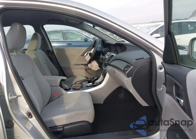 1HGCR2F33DA182133: 43930445