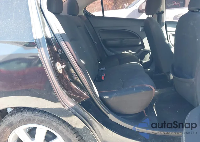 ML32F3FJ4HHF11366: 43930526