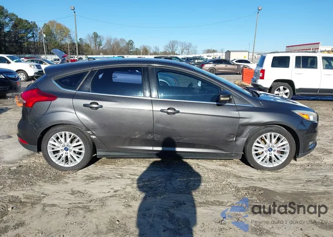 1FADP3N23FL218472: 43930566