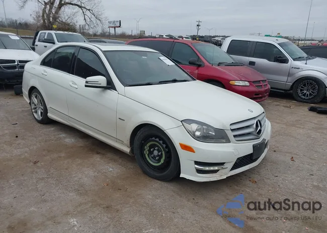 WDDGF4HB3CR217557: 43930691