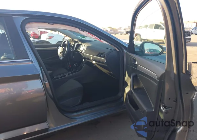 3VWC57BU1MM089620: 43930696