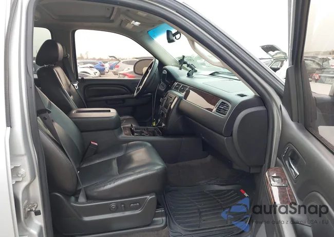 1GKS2EEF9BR221967: 43931791