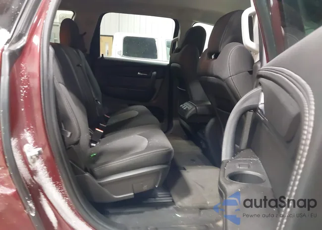 1GNKVGKD1HJ143880: 43931874