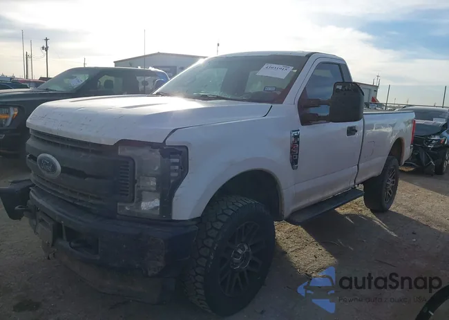 1FDBF2B68JEC12391: 43931915