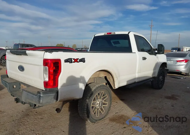 1FDBF2B68JEC12391: 43931915