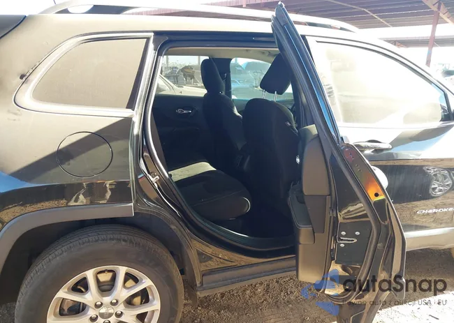 1C4PJMCS1GW245333: 43931946