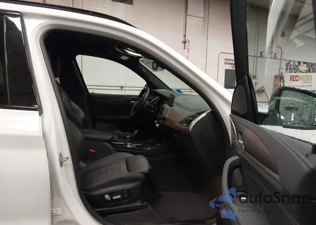 5UXTY5C0XM9E32810: 43931947