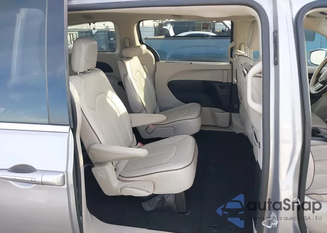 2C4RC1GG2HR652725: 43932040