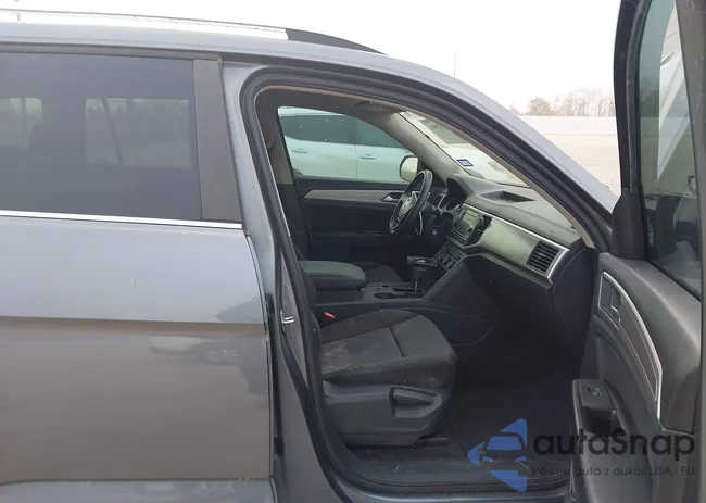 1V2AP2CA9JC559979: 43932041