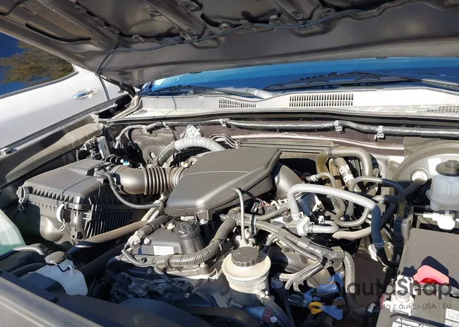 3TYAX5GNXNT048581: 43932099