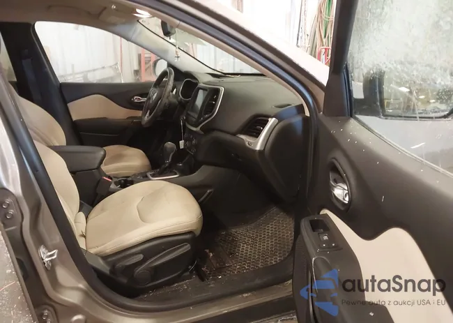 1C4PJMCS5HW547337: 43932291