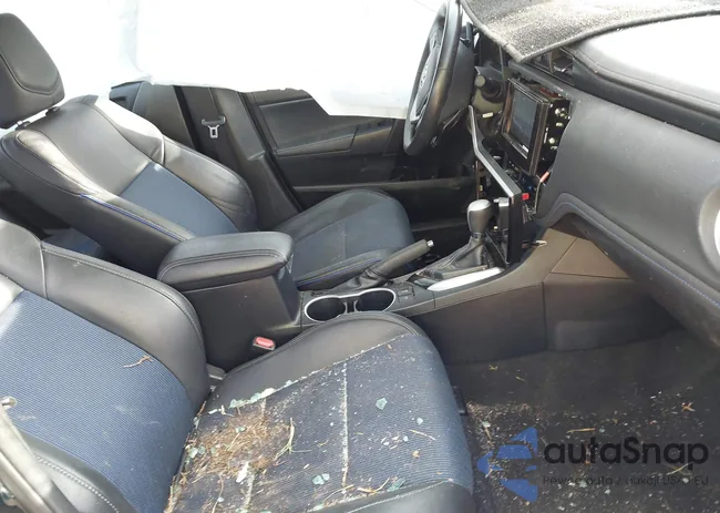 2T1BURHE3HC769286: 43931427