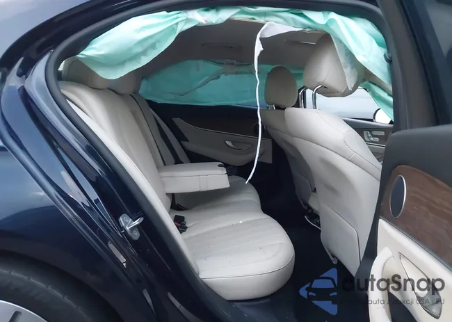 WDDZF4JB1JA311550: 43931732