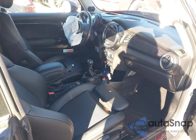 WMWXP7C57FT740837: 43931744